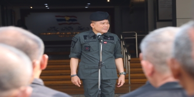 พบปะพูดคุยและมอบนโยบาย เน้นย้ำ กำชับข้อห่วงใยของผู้บังคับบัญชากับข้าราชการตำรวจผู้เข้ารับการอบรมทบทวนหลักสูตร 5 สายงาน ณ ศปก.ตร.สน. อ.เมืองยะลา จว.ยะลา