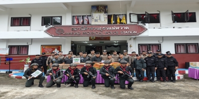 พล.ต.ท.ปิยะวัฒน์ เฉลิมศรี ผบช.ภ.9/รอง ผบ.ศปก.ตร.สน.(1) ตรวจเยี่ยมข้าราชการตำรวจในสังกัด สภ.แม่หวาด, สภ.อัยเยอร์เวง และ สภ.ธารโต